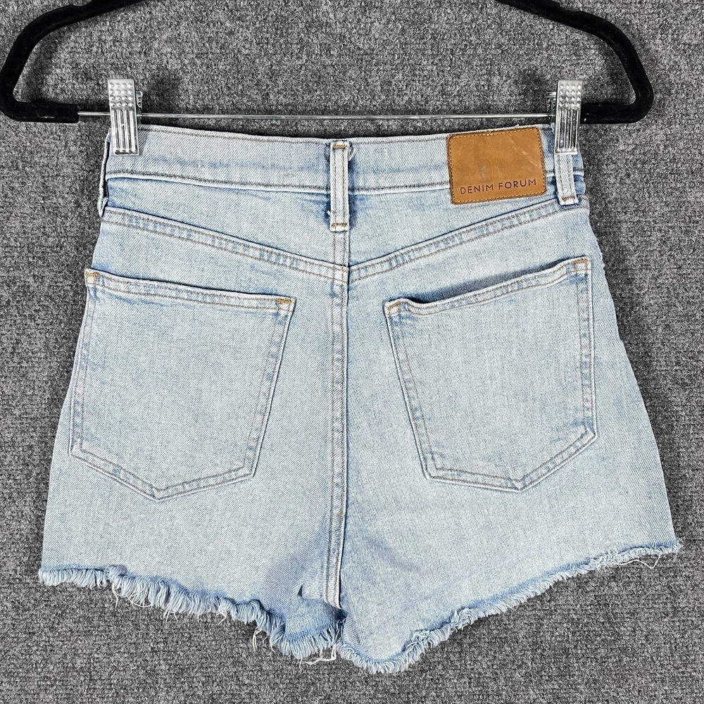 Denim Forum The 50s Arlo Cut-off Jean Shorts Light Wash Blue Womens Size 26 - Picture 2 of 8